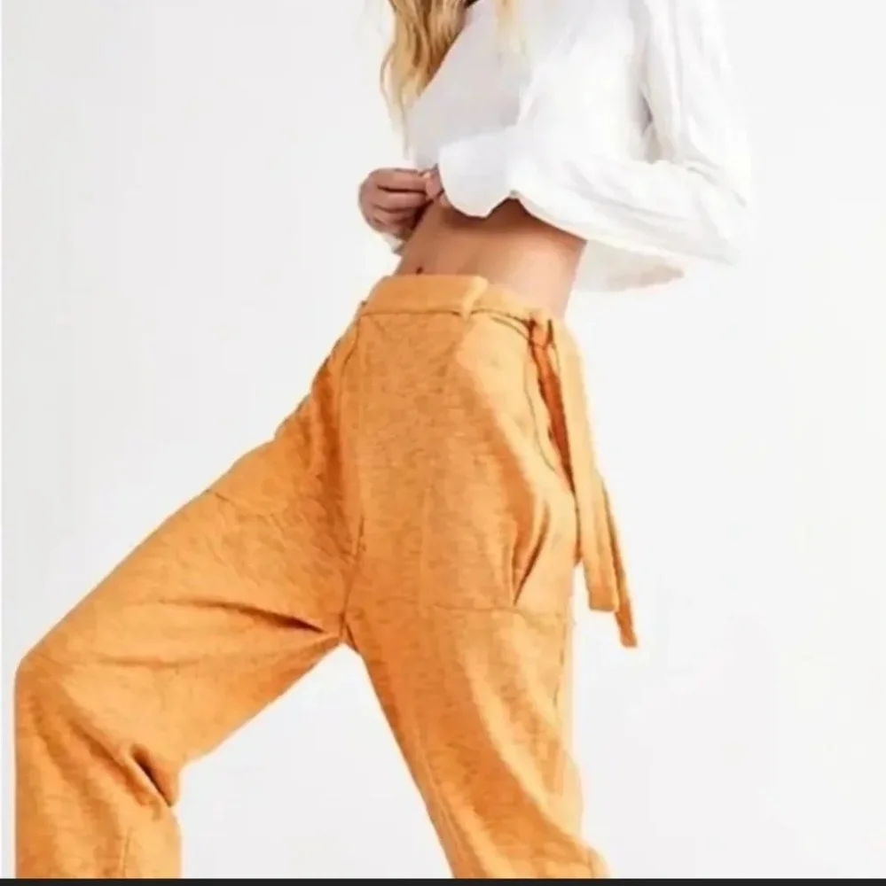 Free People Beach TY Set. NWOT. Size S. - Picture 2 of 7